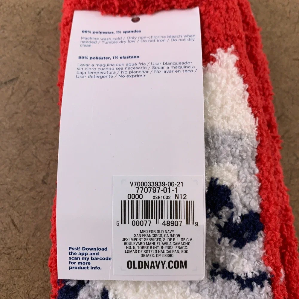 Old navy Kids Unisex One Size Red Snow Monster Cozy Crew Socks NWT